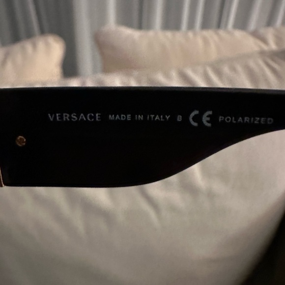 Versace Polarized Sunglasses VE4371 GB1/81 58 16 - Picture 6 of 8